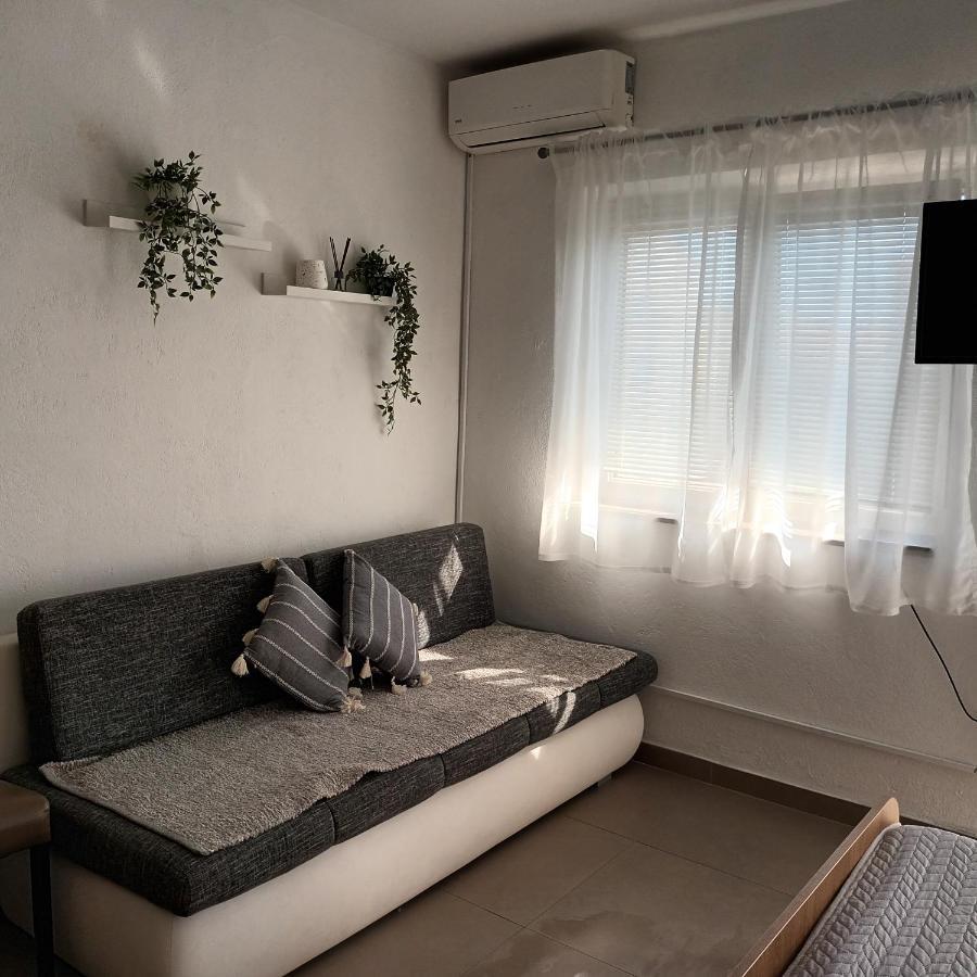 Apartments Monika โอมิช ภายนอก รูปภาพ