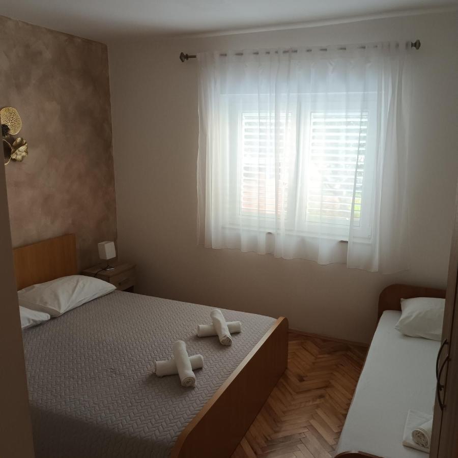 Apartments Monika โอมิช ภายนอก รูปภาพ