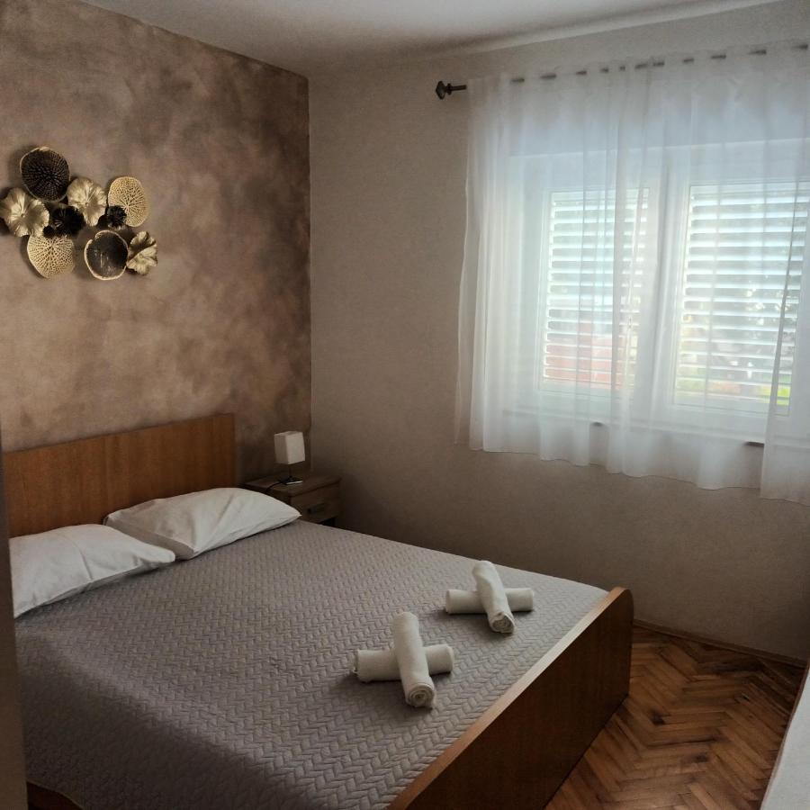 Apartments Monika โอมิช ภายนอก รูปภาพ